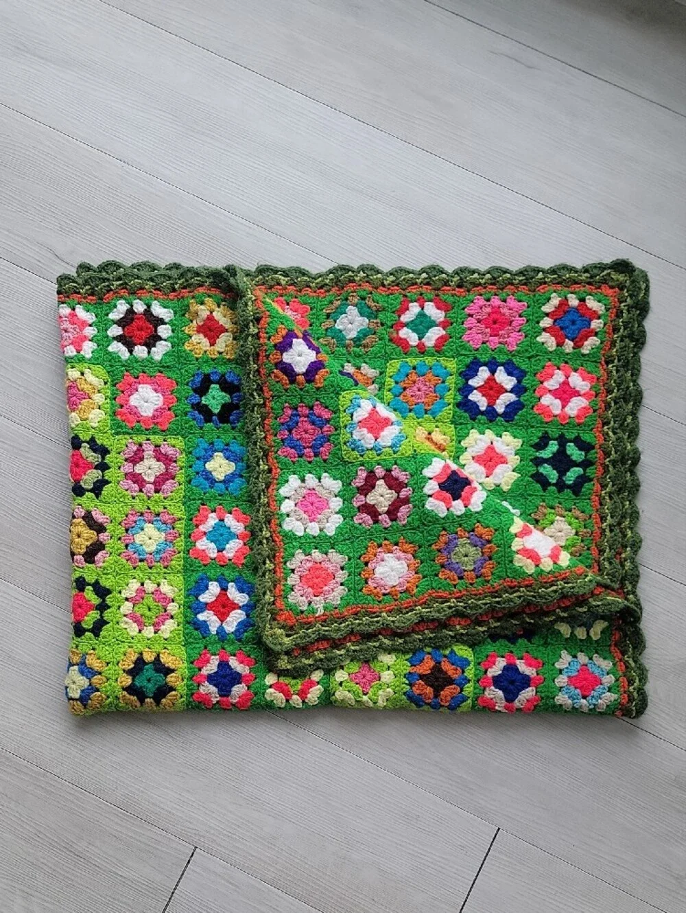 Handmade Green Multicolor Crochet Granny Square Throw - Unbranded